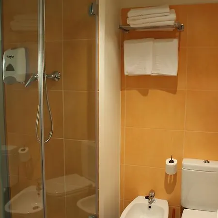 Otel Punta Monpas 2*