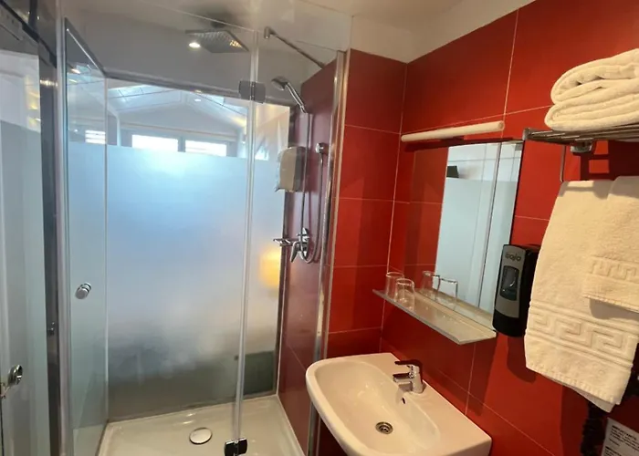 Punta Monpas Otel 2*