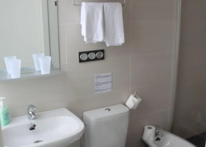 Otel Punta Monpas 2*