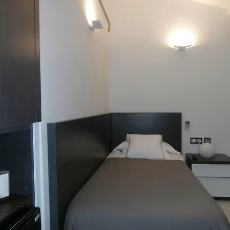 Hotel Punta Monpas 2*