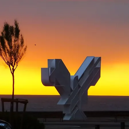 Punta Monpas Готель Сан-Себастьян